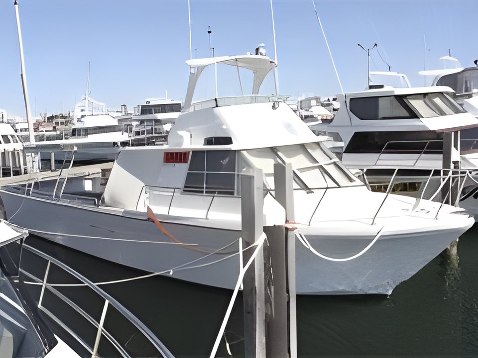 Encounter I 48ft day cruiser for boat hire in Perth