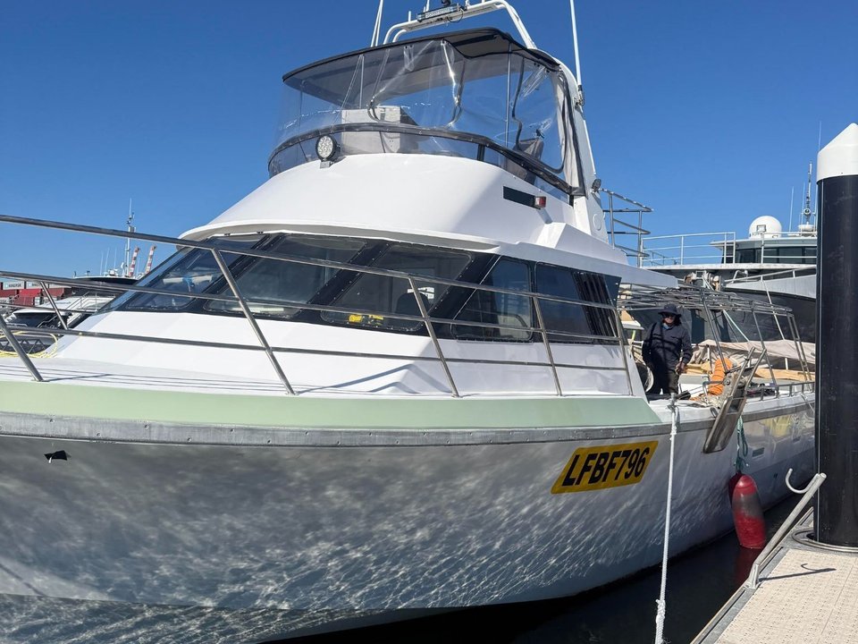 Interceptor 55ft party cruiser for boat hire in Perth