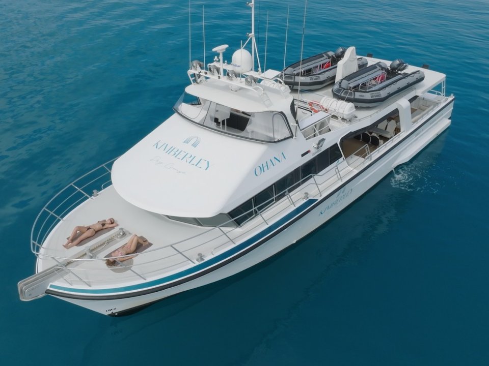 Ohana 77ft luxury superyacht for boat hire in Perth